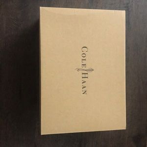 Cole Han womens chukka boot